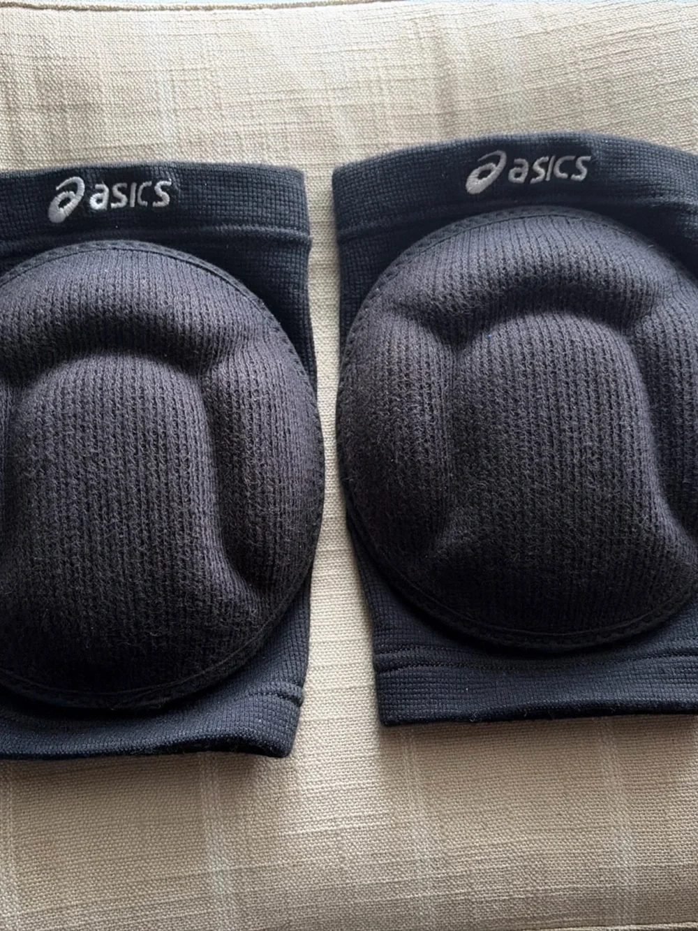 ASICS Black Padded Support Sleeve - Athletic Underwear Accessory